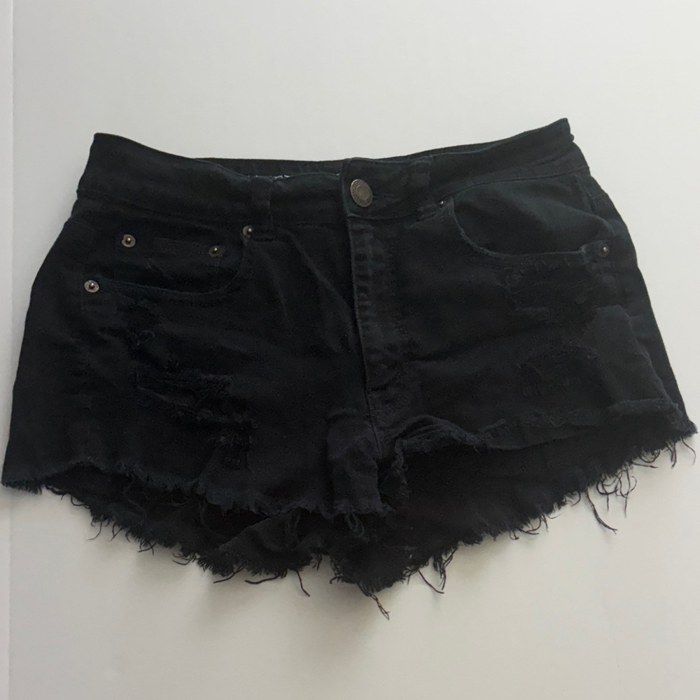 Black American eagle shorts.